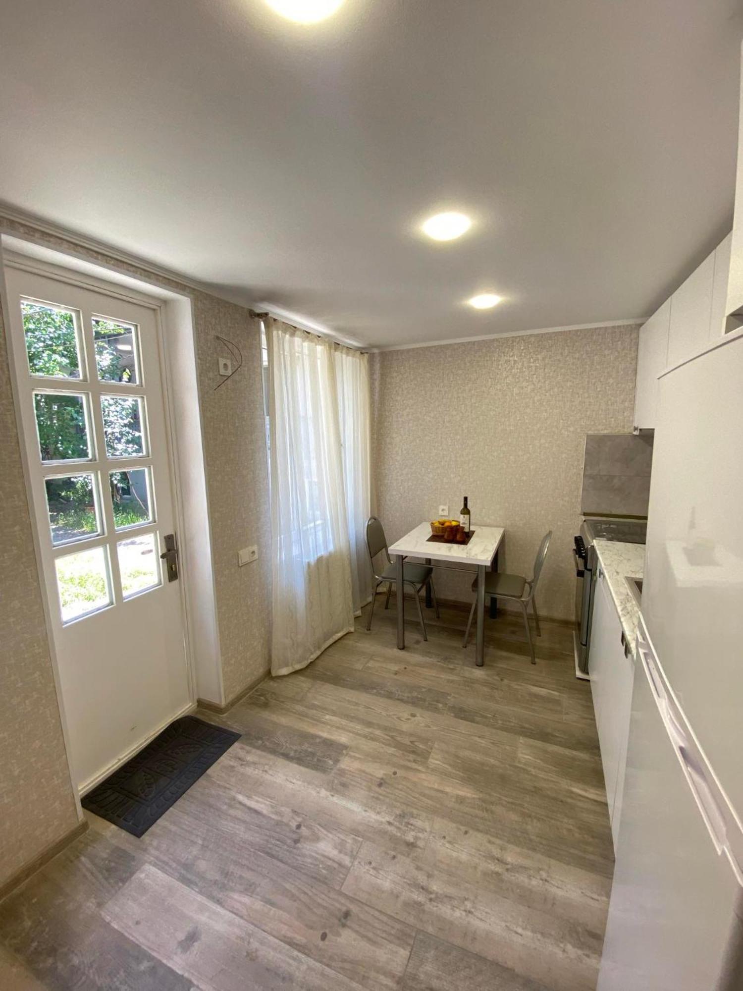 Victoria Apartment In Old Tbilisi Exterior photo